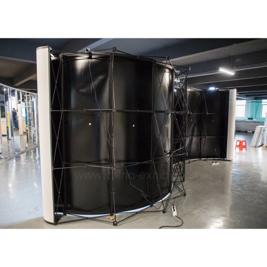 Gebogene S-Form-Messe Magnetic Pop Up Display Ständer Banner-Ständer